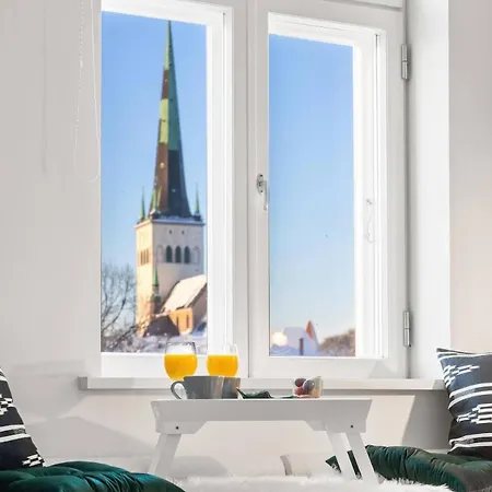 شقة Charming Old Town View *