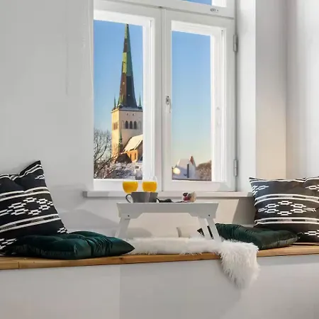 Апартаменти Charming Old Town View Таллінн